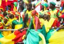 Avec sa nouvelle constitution, le Mali a abandonné le français, qui est la langue officielle du pays depuis 1960. Selon des informations, en vertu de la nouvelle constitution adoptée à une écrasante majorité avec 96,91% des voix lors d'un référendum le 18 juin, le français n'est plus la langue officielle.