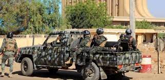 Le Mali et le Burkina Faso mettent en garde contre toute intervention militaire étrangère au Niger