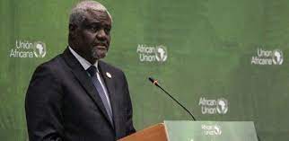 L'Union africaine a annoncé jeudi la suspension avec effet immédiat du Gabon, où les soldats ont renversé mercredi le président Ali Bongo Ondimba. L'organisation continentale "condamne fermement la prise du pouvoir par les militaires en République du Gabon", a annoncé l'UA dans un communiqué publié sur X