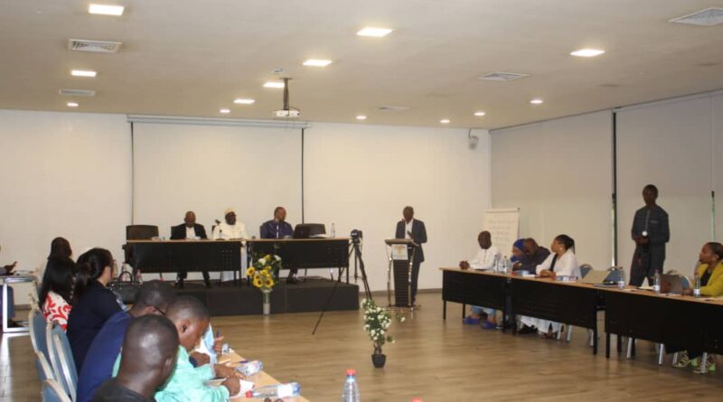 Le Comité d'organisation du 22ème congrès mondial de l'AAEA prévu à Conakry en 2024 avec à sa tête Monsieur Aboubacar Camara, DG de la SEG a rencontré ce vendredi 3 novembre 2023 à l'hôtel Riviera les entreprises minières conduites par le Président de la Chambre des mines de Guinée.