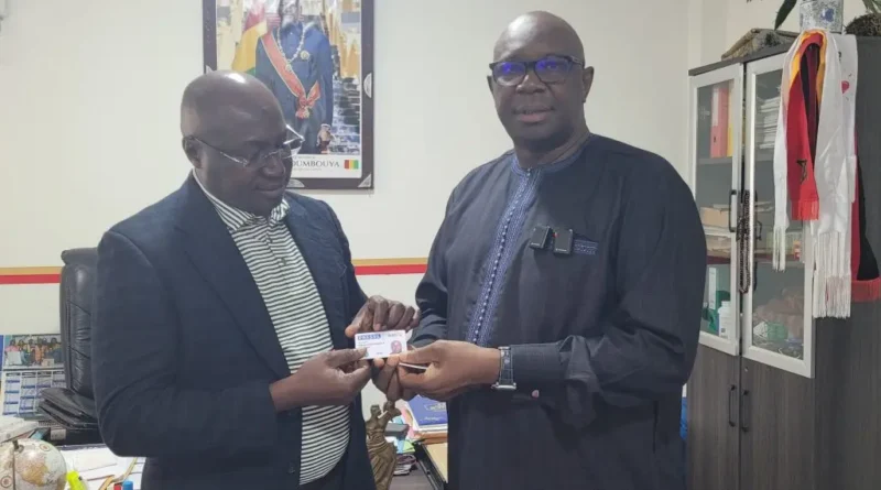 UPF Guinée : Ibrahima Koné remet les cartes aux membres et ouvre la voie au renouvellement du bureau UPF Guinée : Ibrahima Koné remet les cartes aux membres et ouvre la voie au renouvellement du bureau